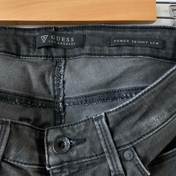 Guess power skinny low rise jeans. - Picture 3 of 6